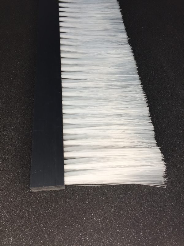 COR AZ00349/PSZ12200 ЩЕТКА ПРИГЛАЖИВАЮЩАЯ H=170 S=130 L=1000 FILO 0.5